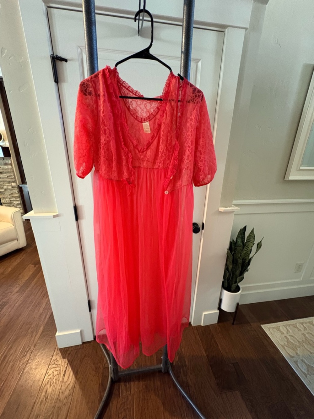 VINTAGE nightie peignoir 2 piece chiffon set!!